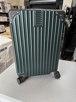 Hardside Carry On Luggage