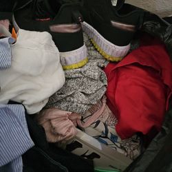 Huge Bag Of Clothes!!