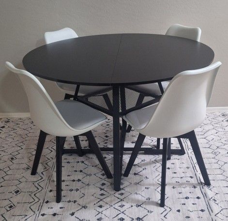Dining Table With 4 Chairs 42"