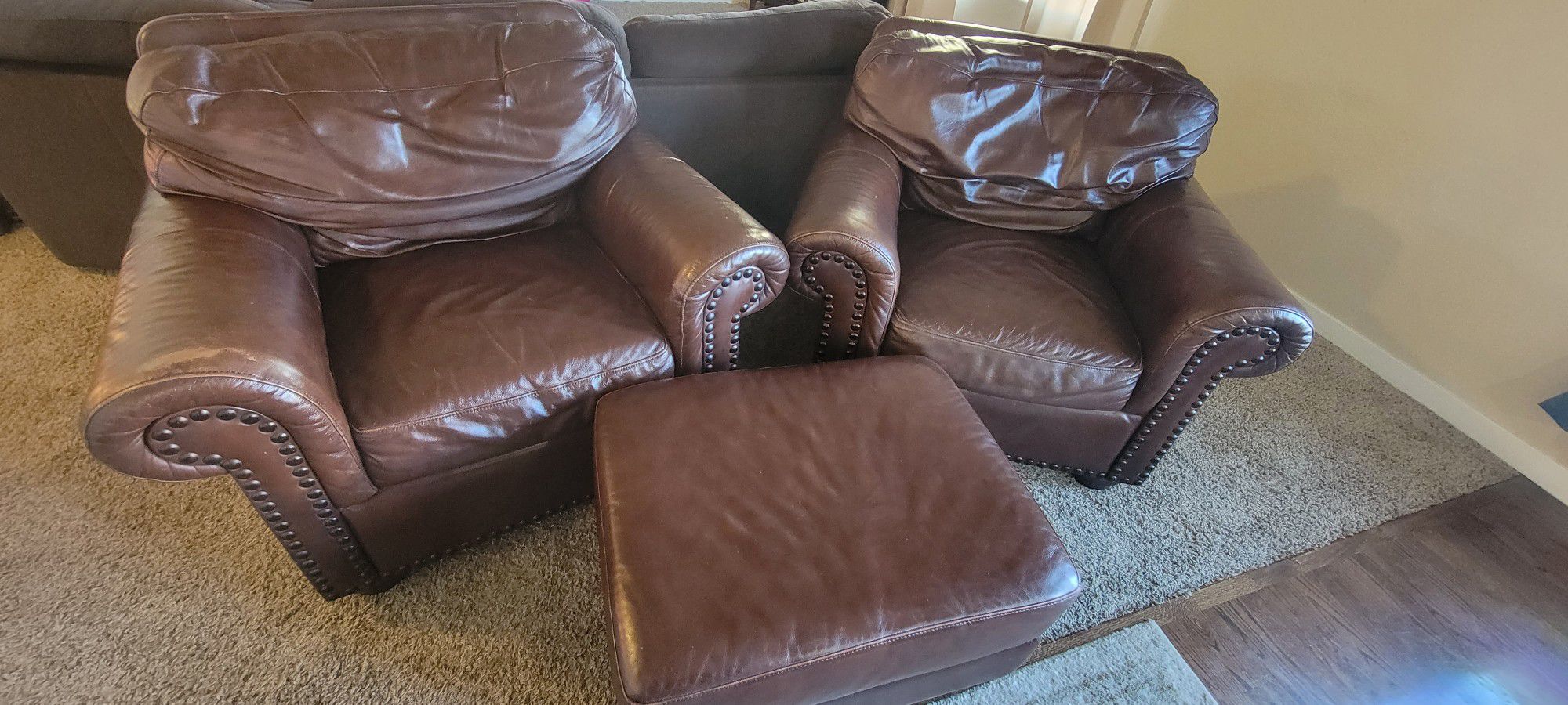 Leather Furniture 