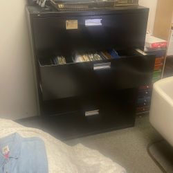  Office Filing Cabinet: 4 Drawer