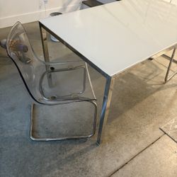 Moving Sale. Glass Table + 2 Clear Chairs 