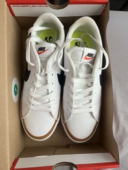 Women’s Nike Court Legacy