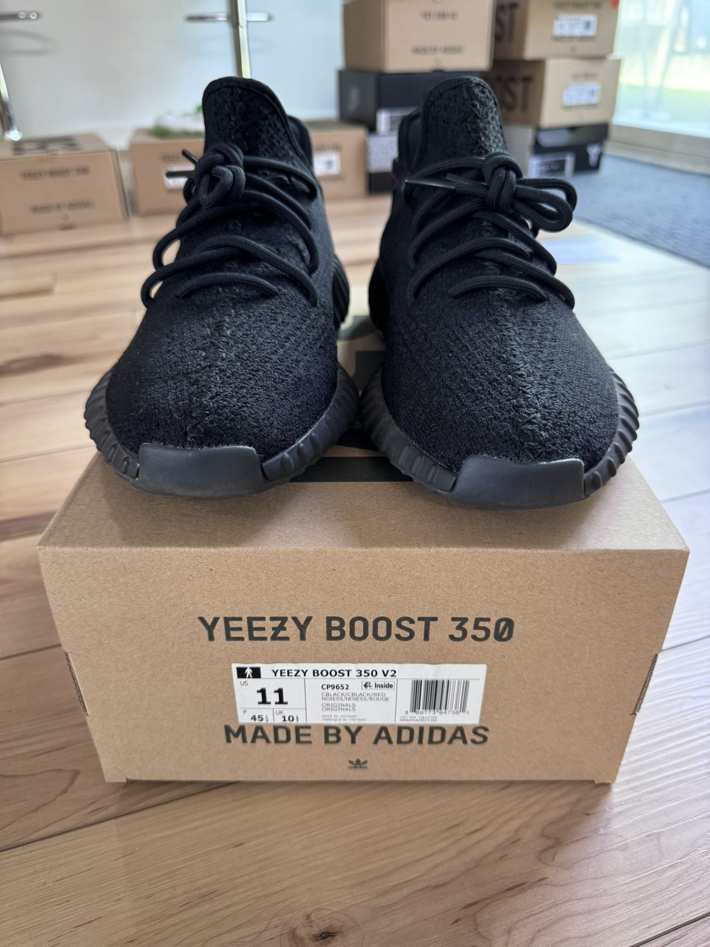 Yeezy Boost 350 V2 ‘Bred’ Size 11