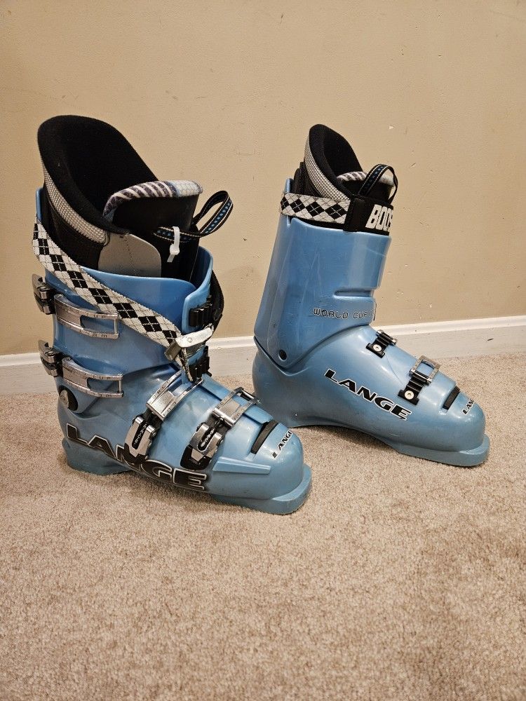 Light Blue World Cup 120 Ski Boots (Lange)