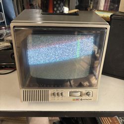  Vintage Hitachi 9" CT0911 Solid State Receiver TV Color Analog TV 1983