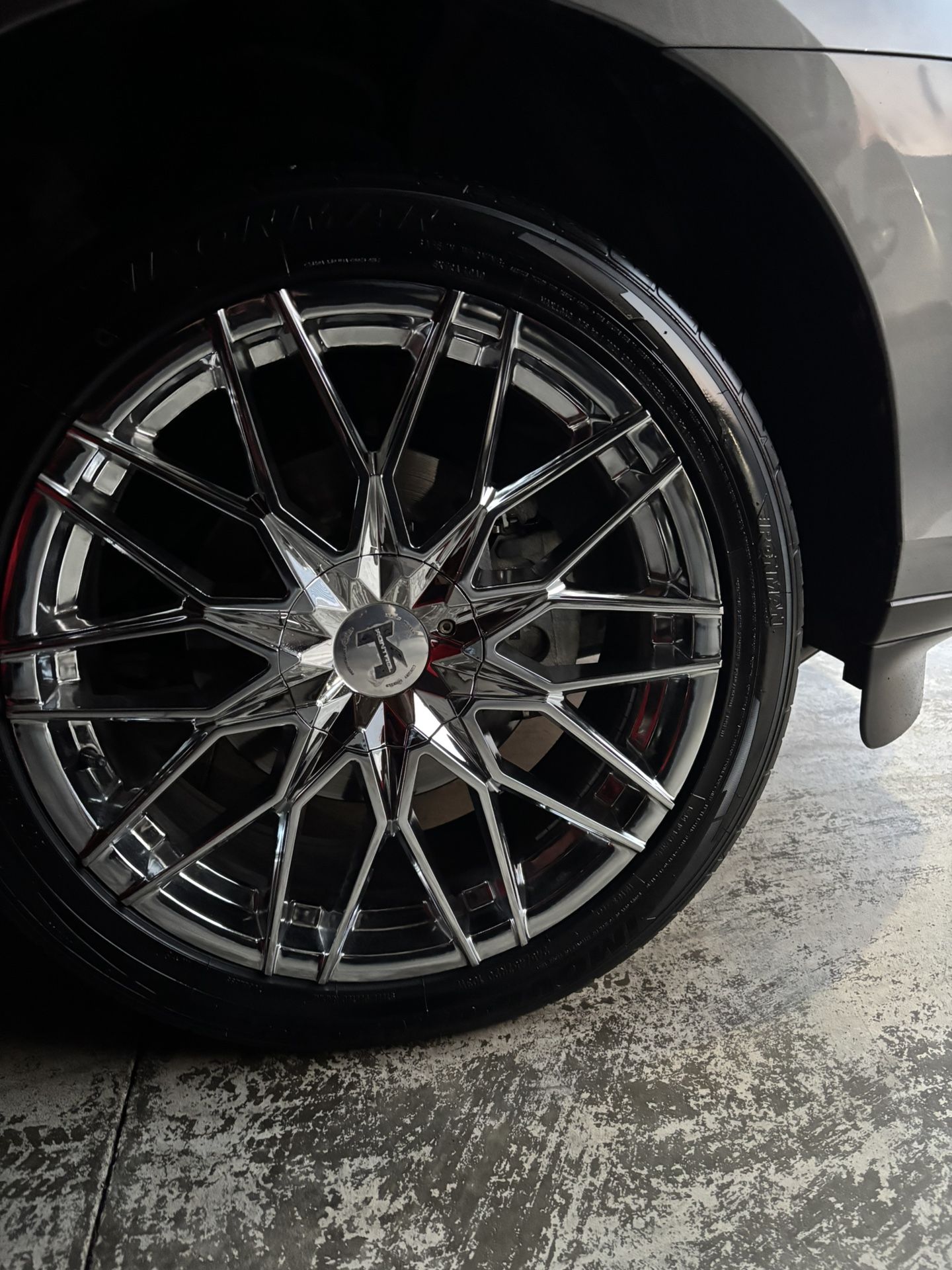 5 x 114.3 Kontro Luxury Rims And Tires 20 Inch (4) read description