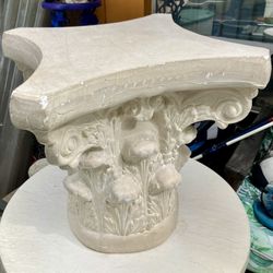 Corinthian Pedestal Side Table, Plant Display: 16.5”W x 16.5”H