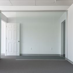 Frameless Glass Office Wall & Door – Modern Commercial Partition 
