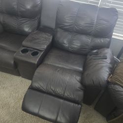 electric reclining loveseat... leather