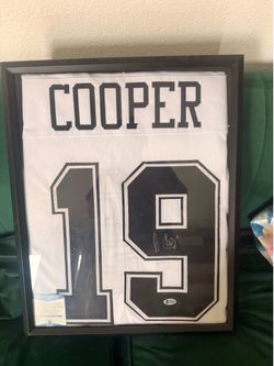 Dallas Cowboys autograph framed jersey