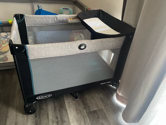 Play pen baby