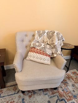 2 Accent chairs
