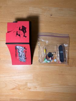 Tech Deck Fingerboard Ramp Playset w/ Fingerboard, Stickers & Tool Red/Black