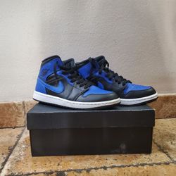 Nike Air Jordan 1 Mid "Hyper Royal"
