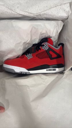 Jordan retro 4 toro bravo