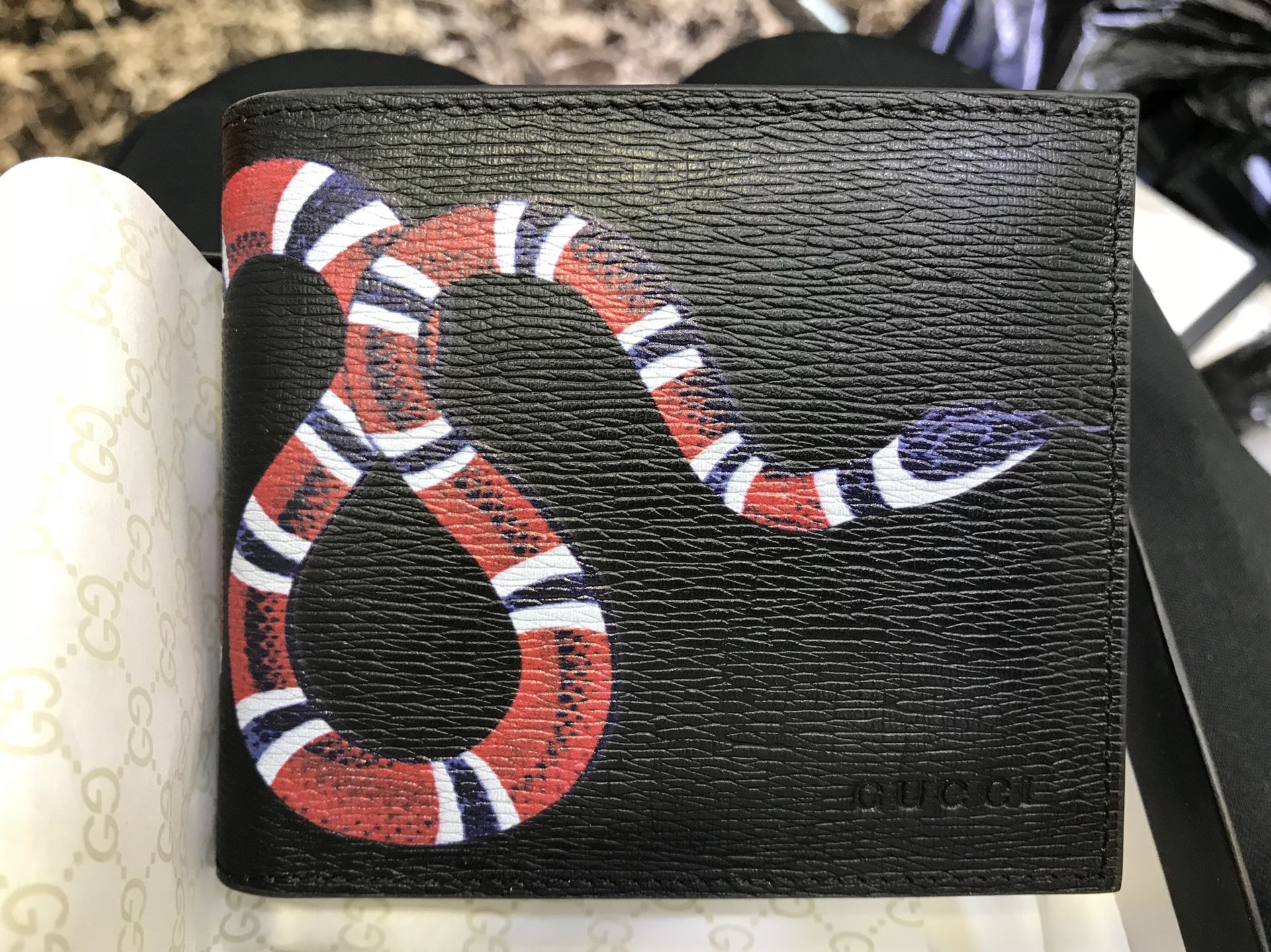gucci black leather snake men’s wallet