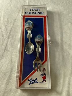 Chicago Souvenir Spoon and Fork Pin Set