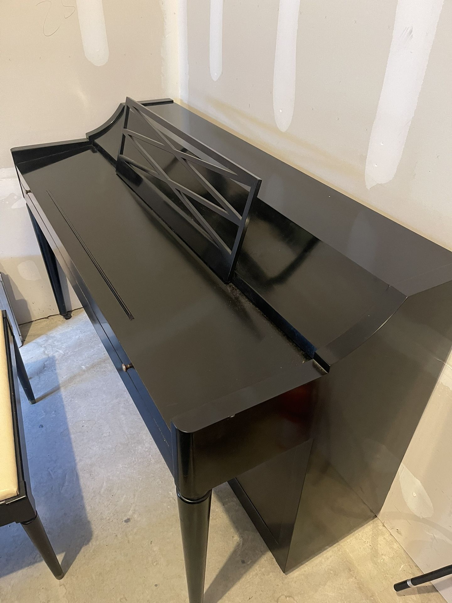 Baldwin Spinet Piano