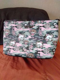 Cosmetic bag