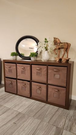8 Cube storage shelf with fabric bins