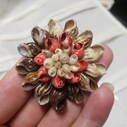 Shell Flower Circle Pin Brooch Jewelry Gift