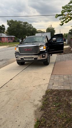 GMC Sierra 1500 SLT