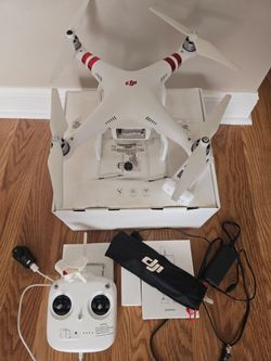Drone Aircraft Phantom 3 Standard quadcopter with an integrated 2.7K HD camera