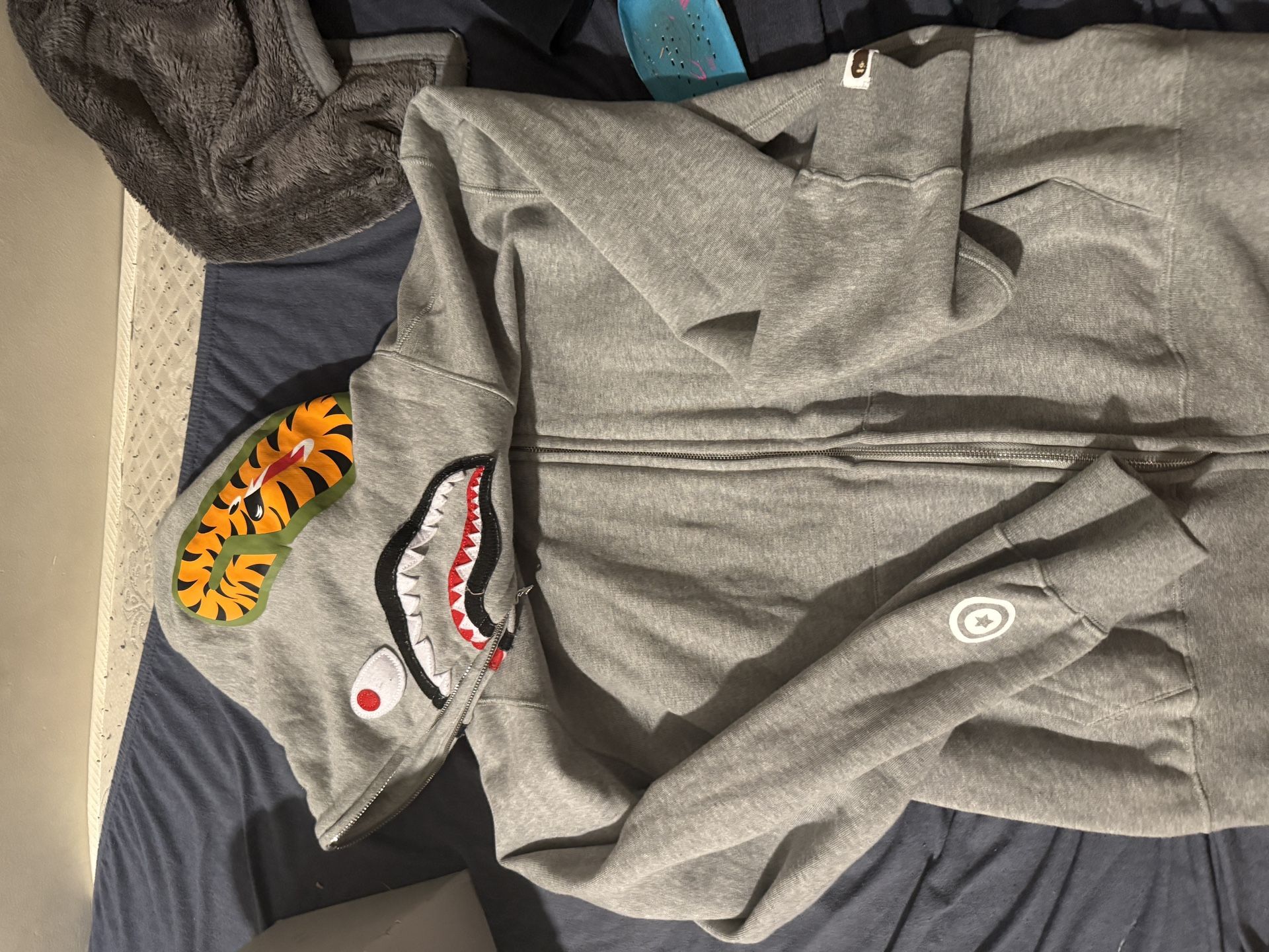 Bape Hoodie Size M Can Fit S