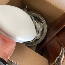 Free fan just need to pick up