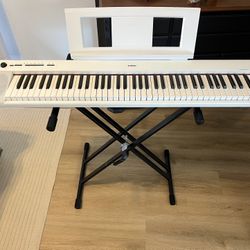 Yamaha Piaggero NP-32 76-key Keyboard