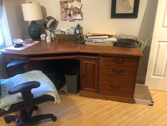 Vintage Solid-wood executive/home-office desk