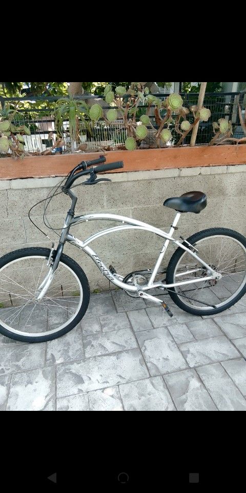 26" Electra Beach Cruiser,7 Speed.