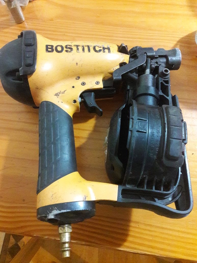 Roofing Nail Gun