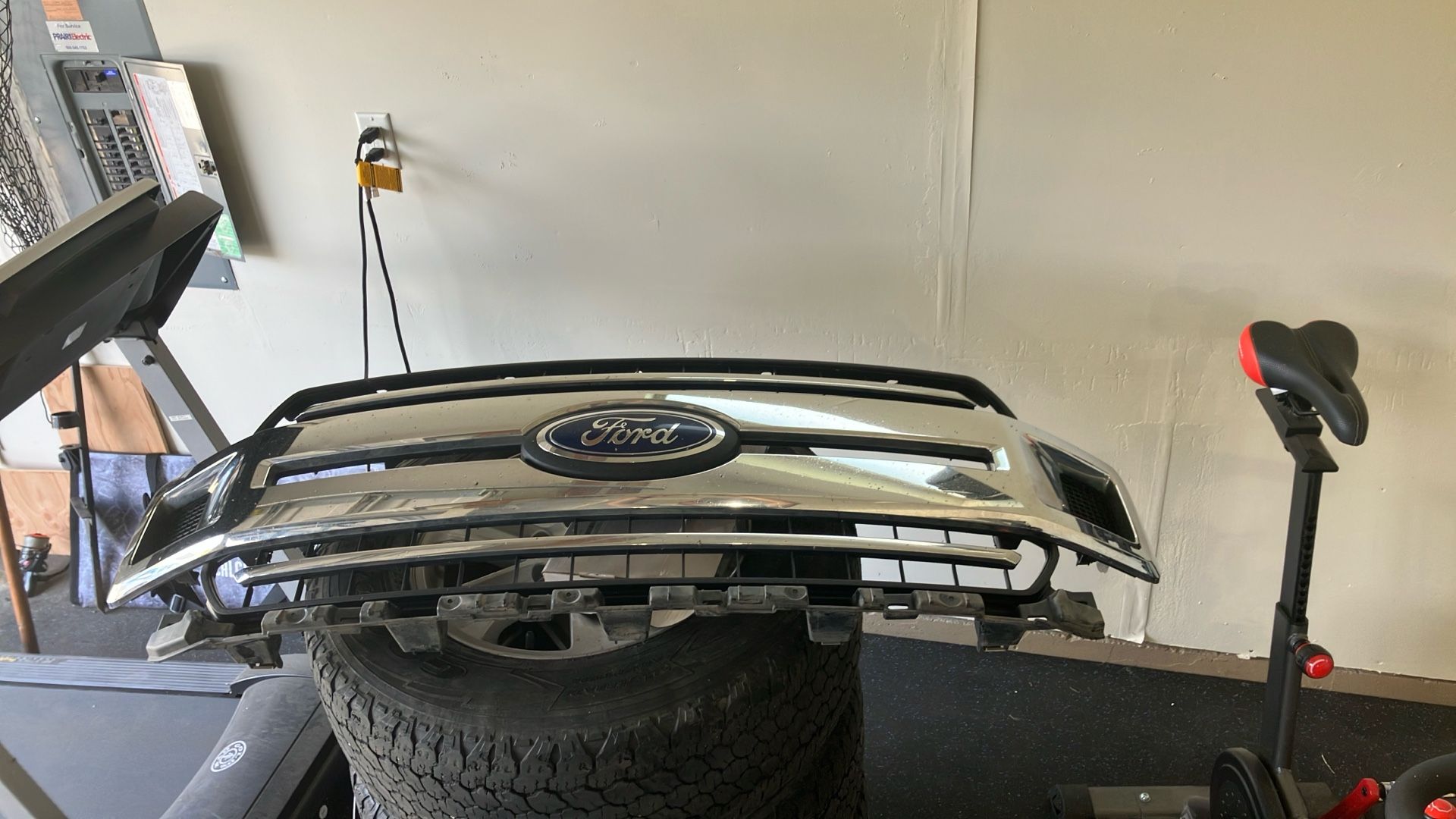 Stock 2020 F150 Grill Used