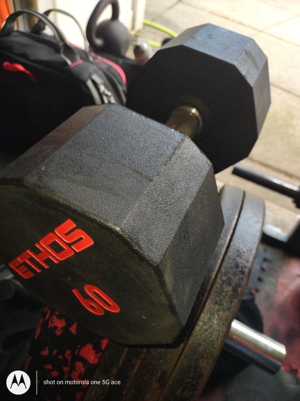 Single 60lb Rubber Coated Dumbbell
Price FIRM