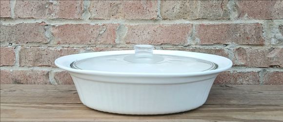 Corning Corelle French White 4 Qt. Roaster/Lid
