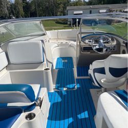 2002 Bayliner Rendezvous - Beautiful Boat