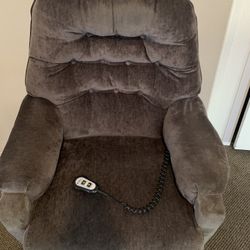 Electric Lifting Recliner 