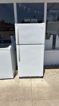 Fridgidaire fridge