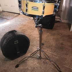 Beautiful YAMAHA WOOD SNARE DRUM