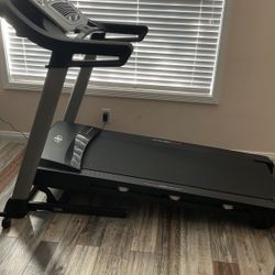 Nordictrack  C700 Treadmill 