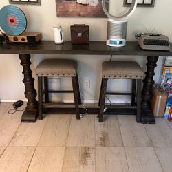 Brown Accent Table With Barstools 