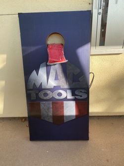 Cornhole game