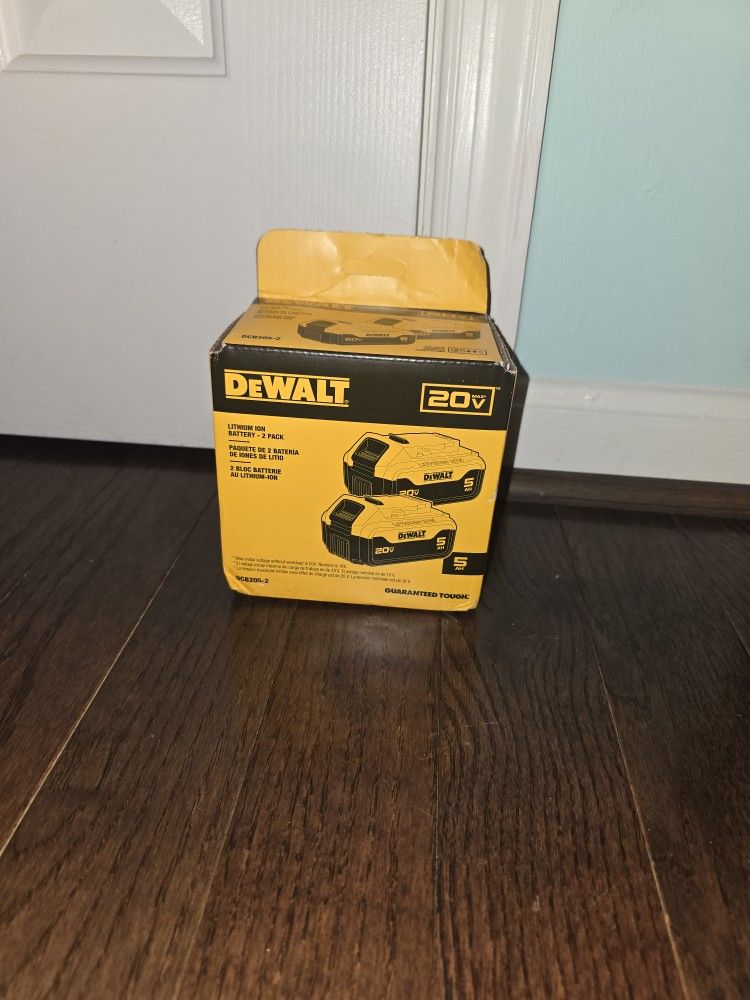 
DEWALT
20V MAX Lithium-Ion 5.0Ah Battery (2-Pack)
