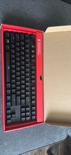 HYPER X KEYBOARD AND CORSAIR MOUSE