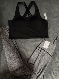 Women's Sports Bra and Leggings Set