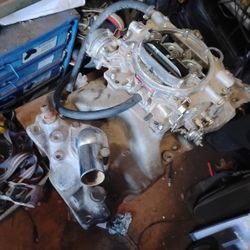 Edelbrock Carb And Performer Intake 