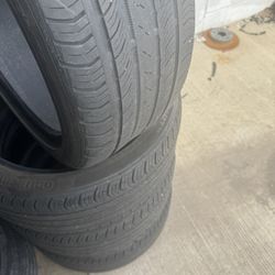 245 40 19