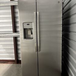 GE Refrigerator/Freezer